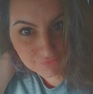 Meet your Posher, Danika